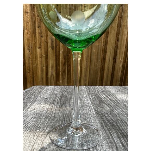 Pale Green Polka Dot Balloon Wine Goblets Elegant Clear Slender Stem-Set 2 - Picture 3 of 9